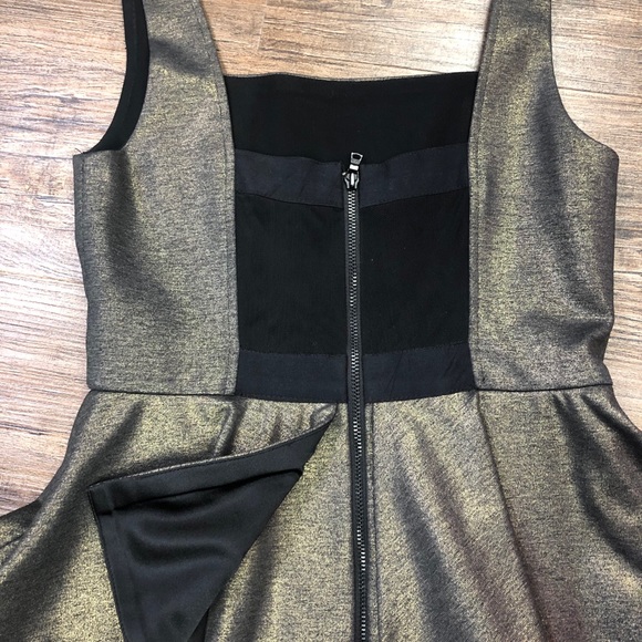 Alice and Oliva bronze dress. - Picture 4 of 7